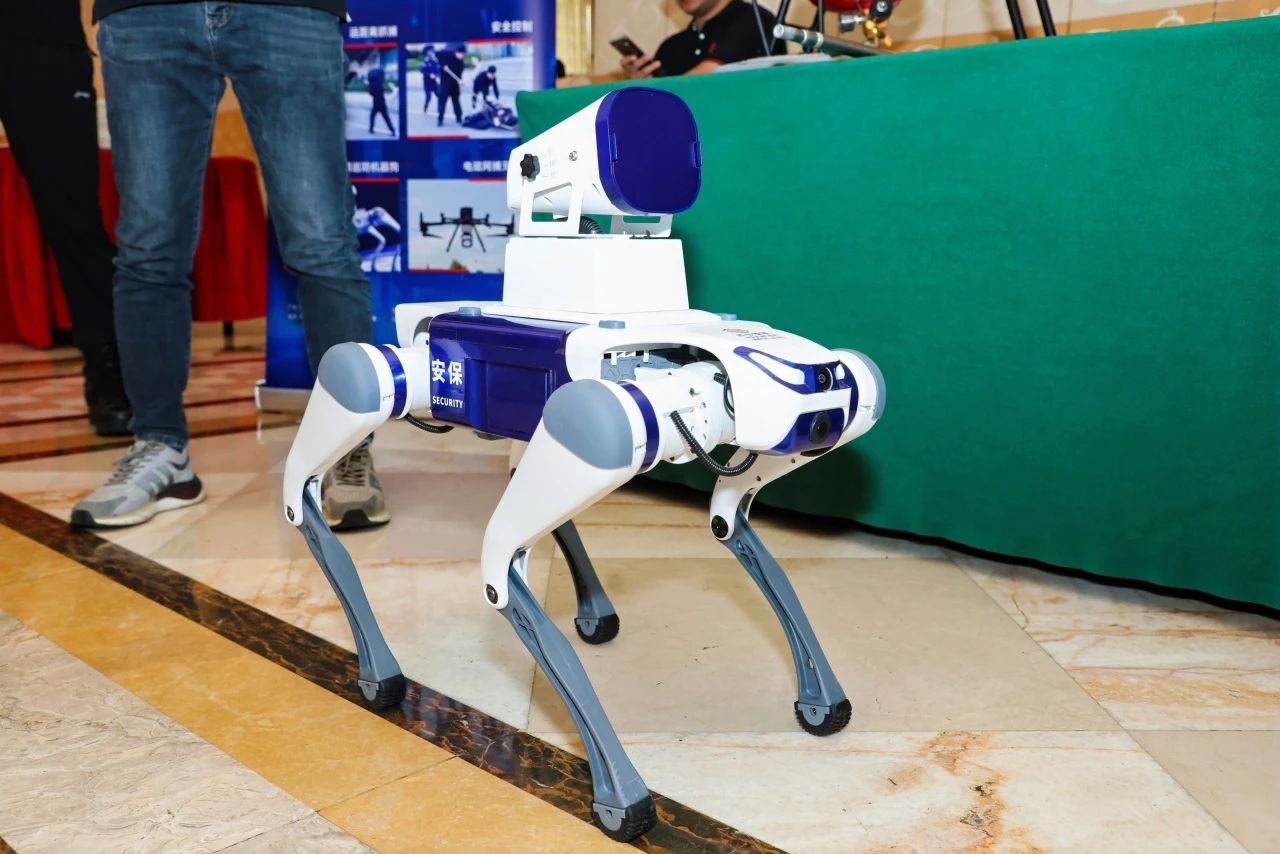 1751946893309 3fc44f23b00e20b179fed938628533a3